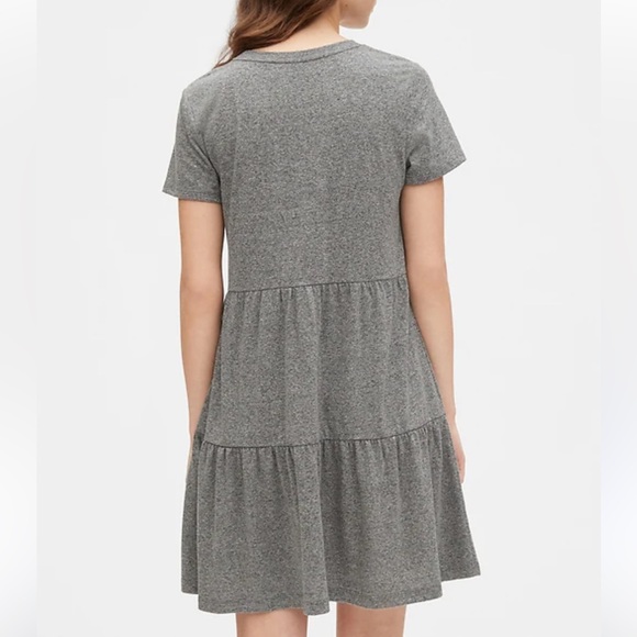 GAP Heathered Gray T-Shirt Tiered Mini Dress - Picture 2 of 9
